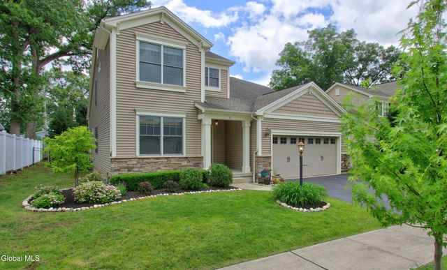 7 McKenzie Way, Saratoga Springs, NY 12866