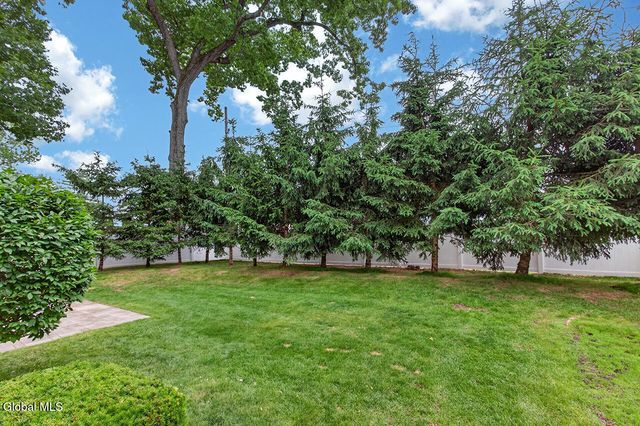 7 McKenzie Way, Saratoga Springs, NY 12866