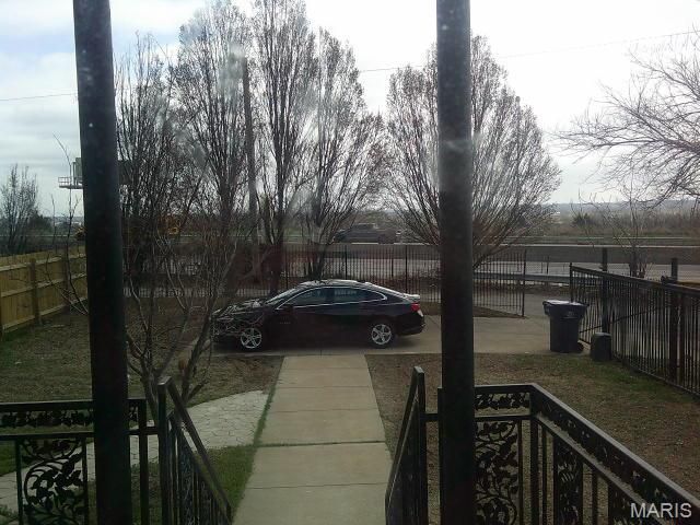 3878 Marine Avenue, St Louis, MO 63118