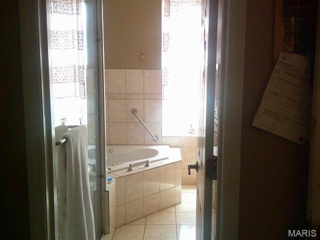 3878 Marine Avenue, St Louis, MO 63118