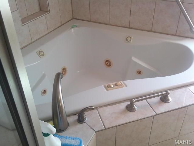 3878 Marine Avenue, St Louis, MO 63118