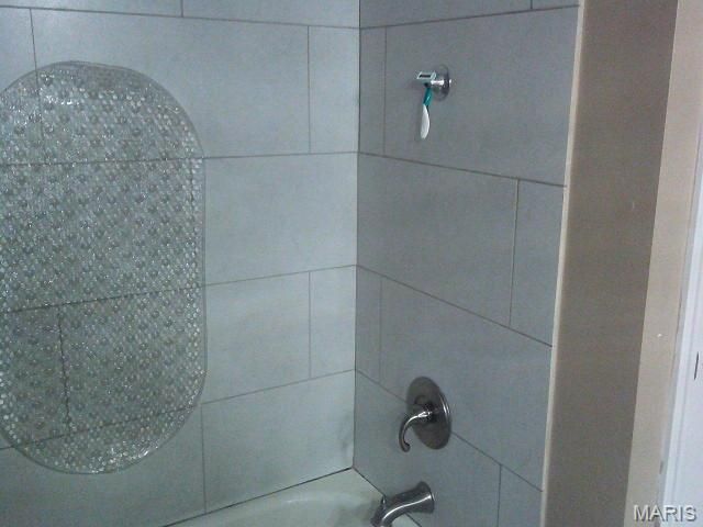 3878 Marine Avenue, St Louis, MO 63118