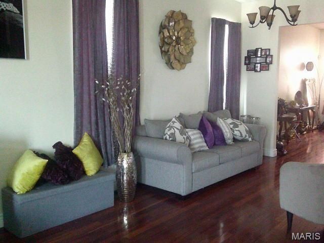 3878 Marine Avenue, St Louis, MO 63118