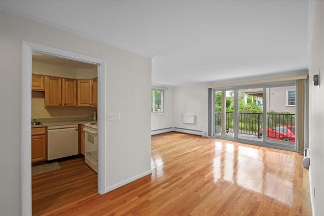 245 Lafayette Street 1H, Salem, MA 01970
