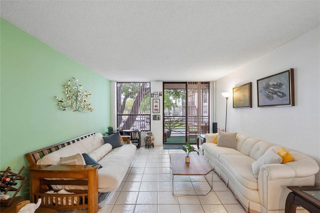 7750 W Mcnab Road 203, Tamarac, FL 33321