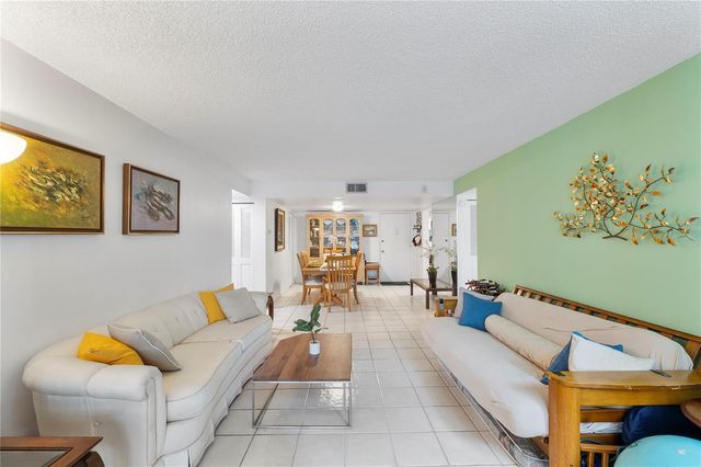 7750 W Mcnab Road 203, Tamarac, FL 33321