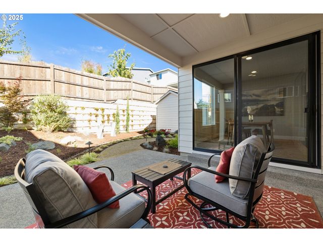 15754 Sw VANDERWOOD Ave, Portland, OR 97224