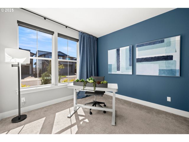 15754 Sw VANDERWOOD Ave, Portland, OR 97224