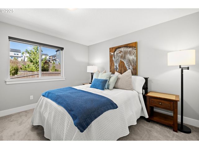 15754 Sw VANDERWOOD Ave, Portland, OR 97224