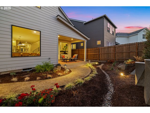 15754 Sw VANDERWOOD Ave, Portland, OR 97224