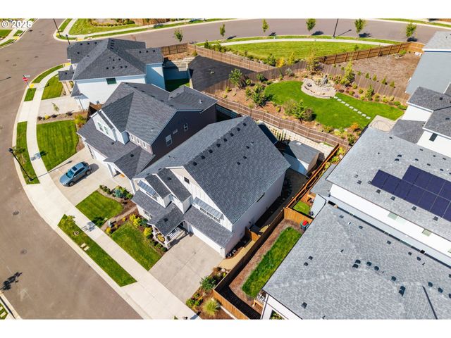 15754 Sw VANDERWOOD Ave, Portland, OR 97224