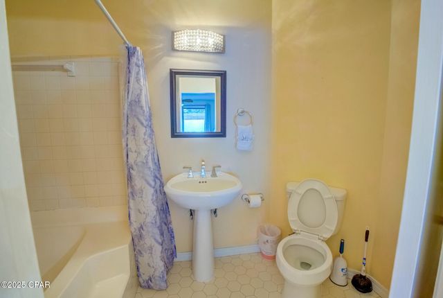 8504 N Lagoon Drive, Panama City, FL 32408