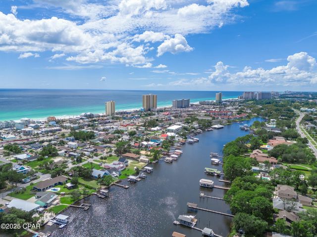 8504 N Lagoon Drive, Panama City, FL 32408