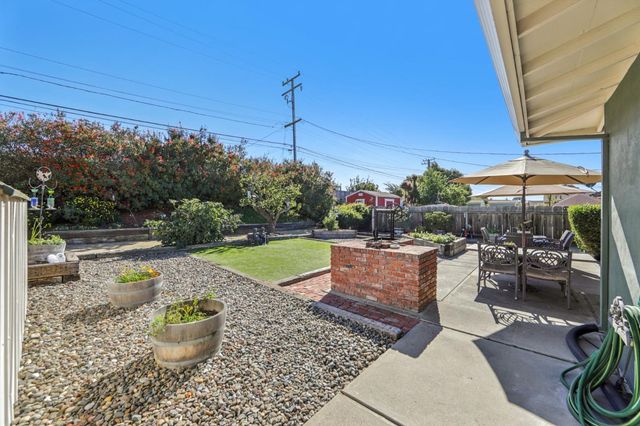 1350 Cherokee Drive, Salinas, CA 93906