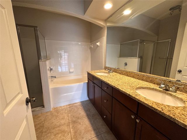 150 VILLA DI ESTE TERRACE 212, Lake Mary, FL 32746