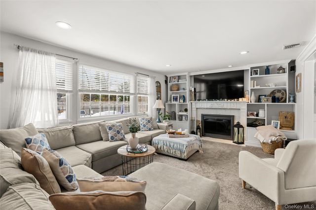 52 Matinecock Avenue, East Islip, NY 11730