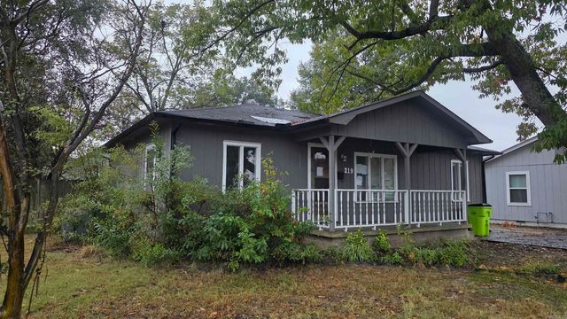 219 W 20Th St, Stuttgart, AR 72160
