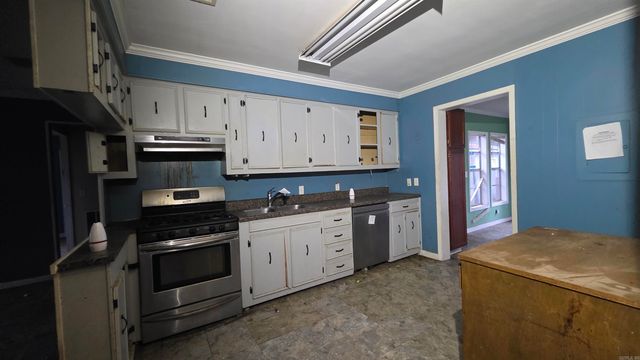 219 W 20Th St, Stuttgart, AR 72160