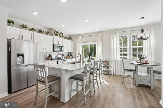 15 BAYBREEZE DR, Waretown, NJ 08758