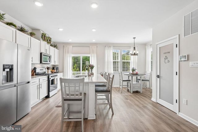 15 BAYBREEZE DR, Waretown, NJ 08758