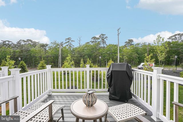 15 BAYBREEZE DR, Waretown, NJ 08758