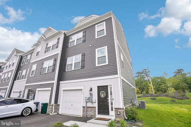 15 BAYBREEZE DR, Waretown, NJ 08758