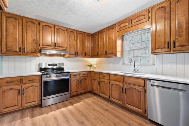 138 Adams Road, Fayetteville, GA 30214