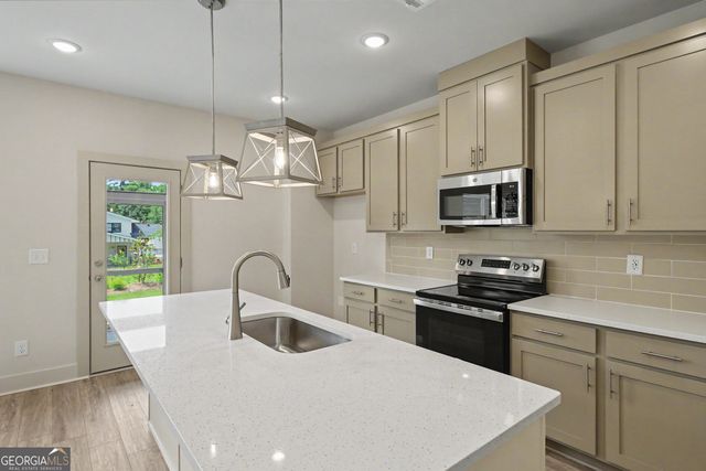 4326 Fern River Bend 66, Norcross, GA 30093
