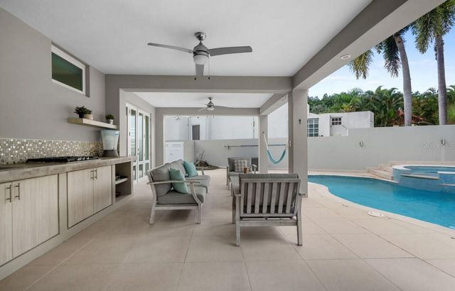 1 ZORZAL, San Juan, PR 00926