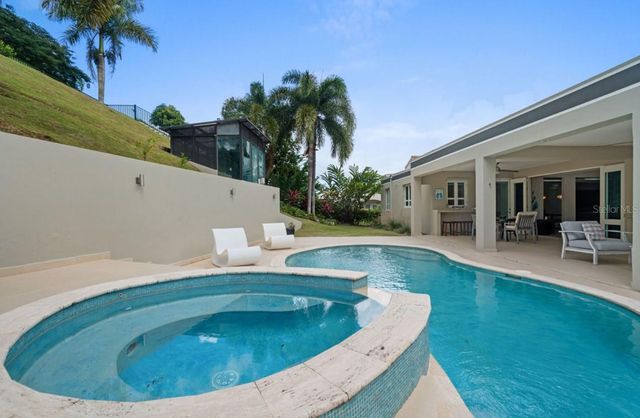 1 ZORZAL, San Juan, PR 00926