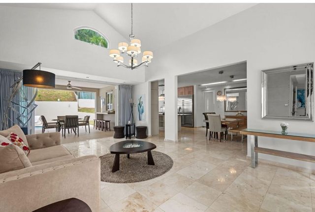 1 ZORZAL, San Juan, PR 00926