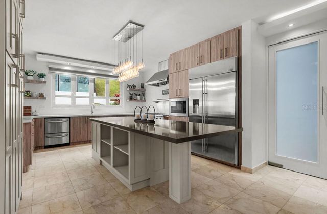 1 ZORZAL, San Juan, PR 00926