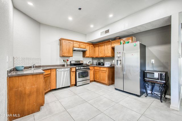 12833 TIERRA LINCE Drive, El Paso, TX 79938