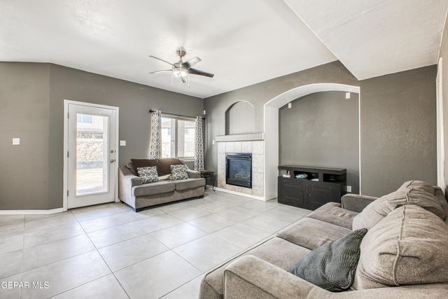 12833 TIERRA LINCE Drive, El Paso, TX 79938