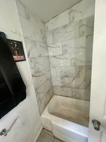 1113 Joe Louis Street, Tallahassee, FL 32304