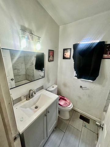 1113 Joe Louis Street, Tallahassee, FL 32304