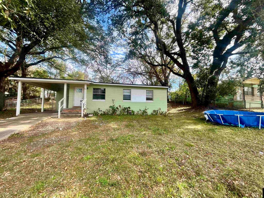 1113 Joe Louis Street, Tallahassee, FL 32304