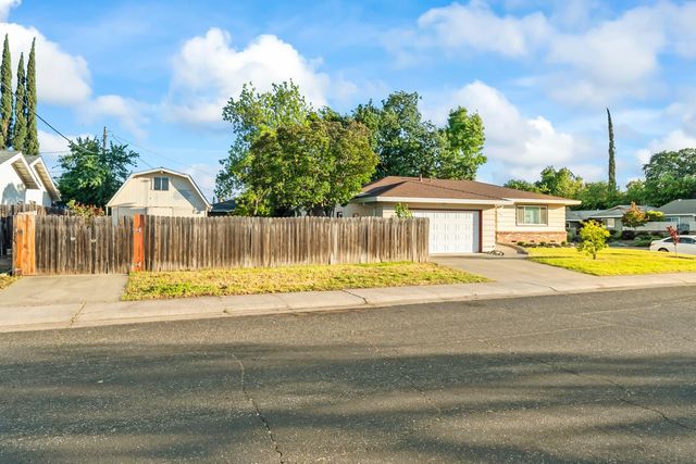1500 Dana Way, Roseville, CA 95661