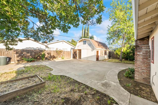 1500 Dana Way, Roseville, CA 95661