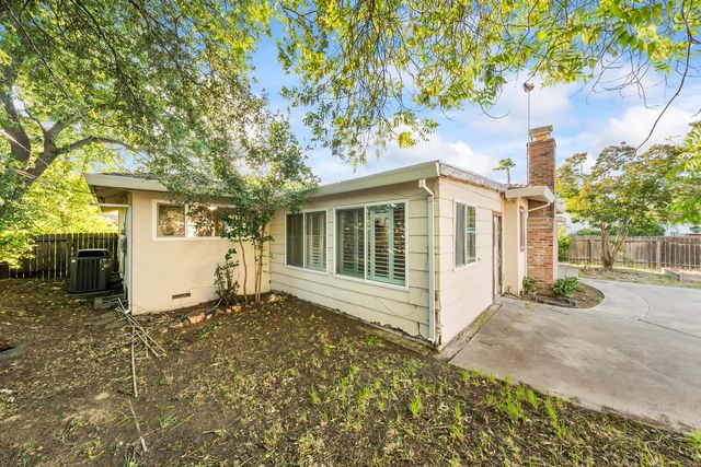 1500 Dana Way, Roseville, CA 95661