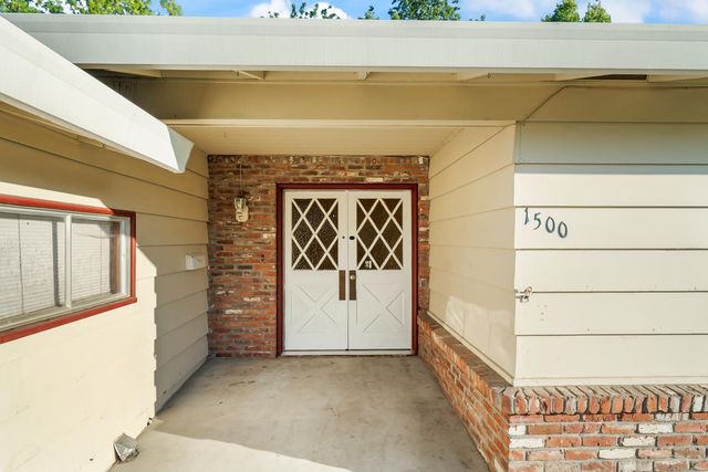 1500 Dana Way, Roseville, CA 95661