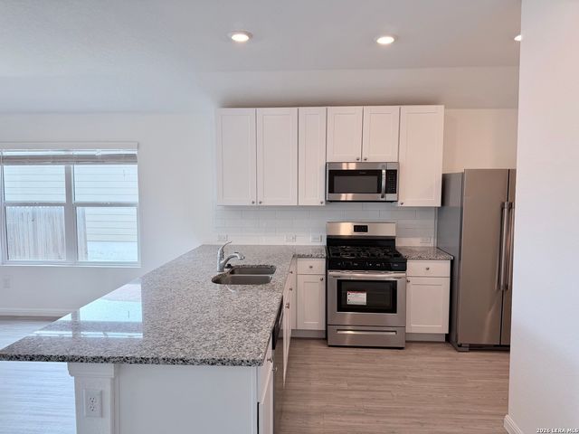 750 Haas Way, San Antonio, TX 78221