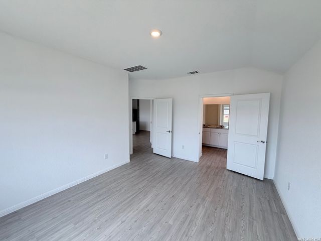 750 Haas Way, San Antonio, TX 78221