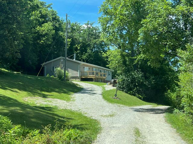 8492 Lick Springs Lane, Alexandria, KY 41001