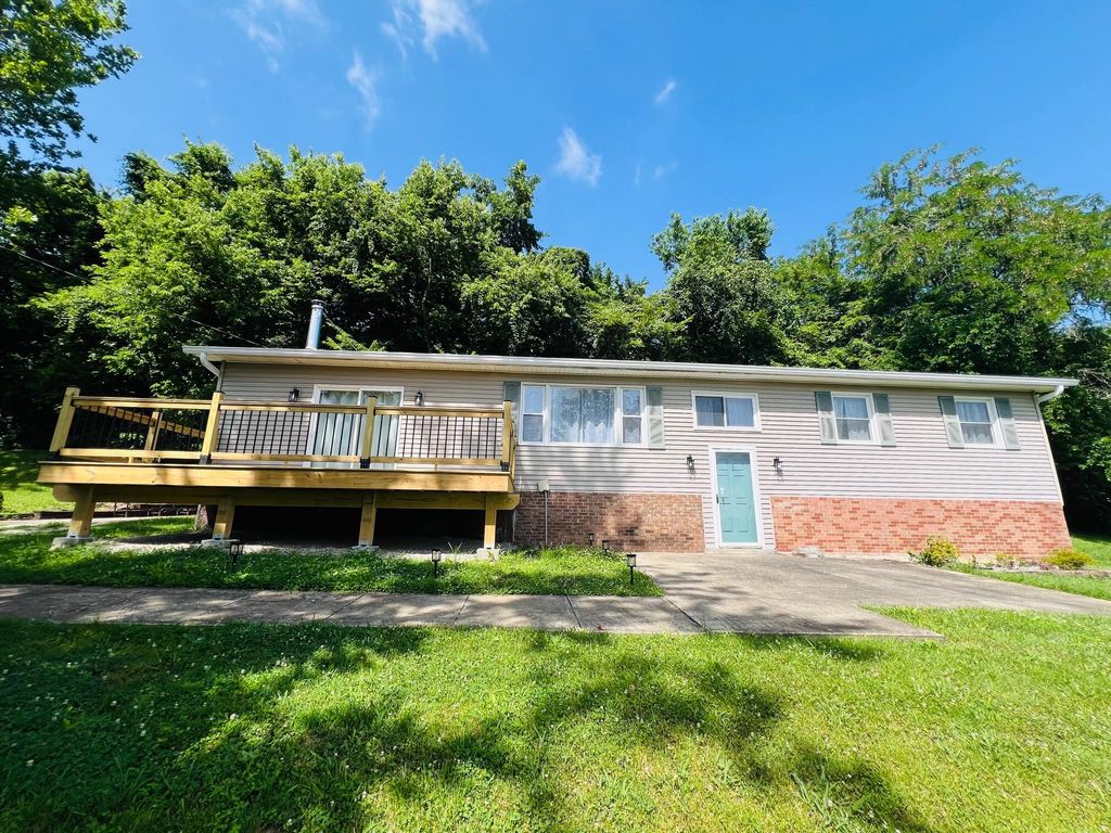 8492 Lick Springs Lane, Alexandria, KY 41001
