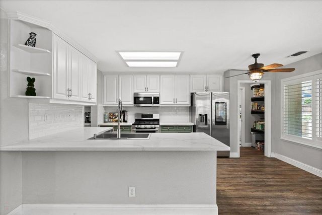 4208 Keepsake Ct, Modesto, CA 95356