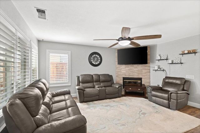 4208 Keepsake Ct, Modesto, CA 95356