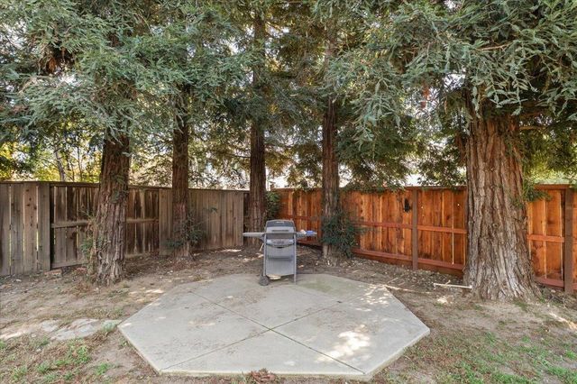 4208 Keepsake Ct, Modesto, CA 95356