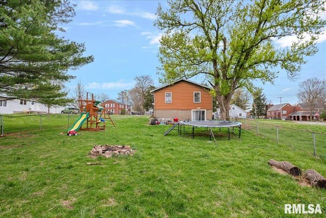 105 E MILL Street, Rochester, IL 62563