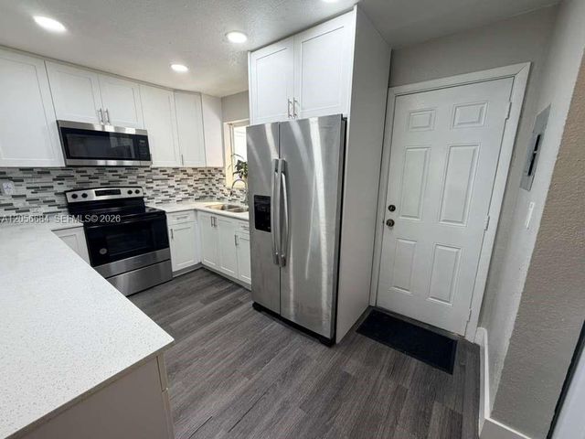 1500 NE 151st Street 104, Miami, FL 33162